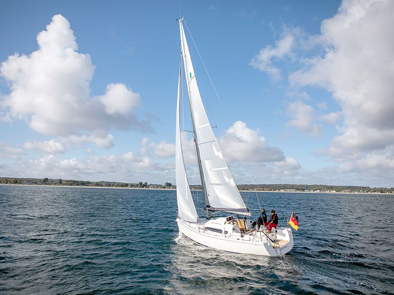 Die Winner 9: Schnell, komfortabel und wertbeständig - Winner Yachts ...